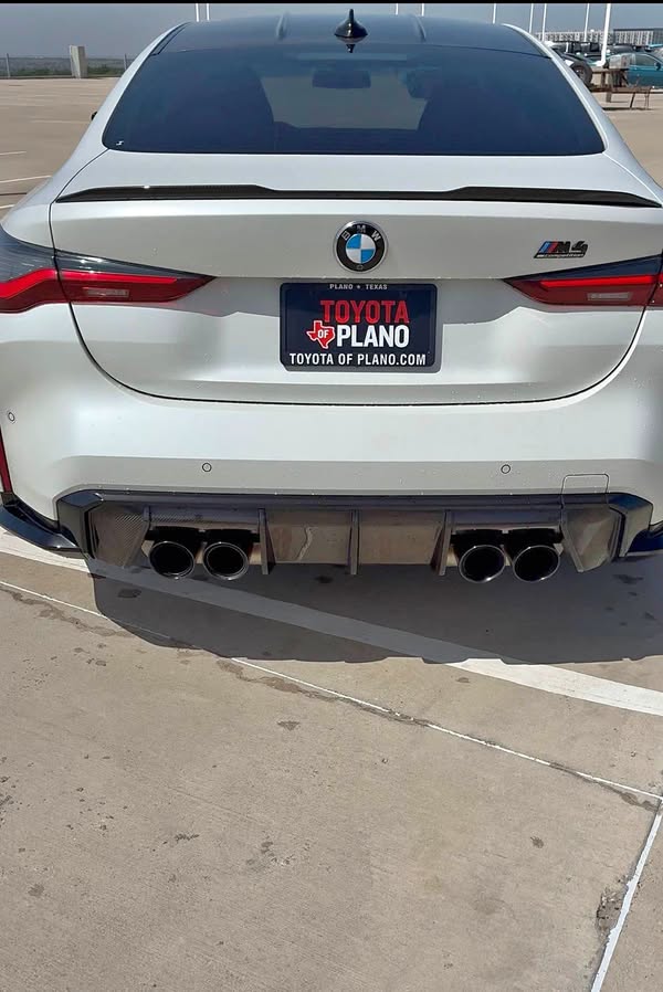 2022 BMW M4 - Competition xDrive Coupe 2D