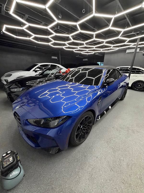 2024 BMW M4 - Competition xDrive Convertible Coupe 2D