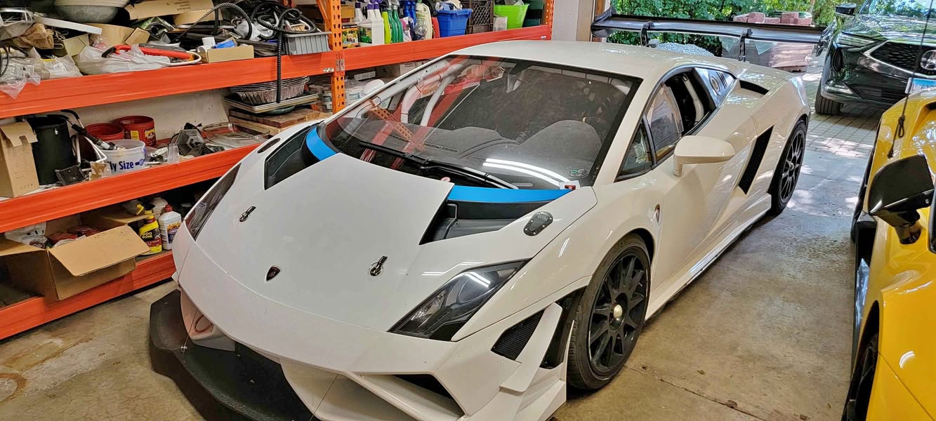 2013 Lamborghini Gallardo - LP 570-4 Squadra Corse Coupe 2D