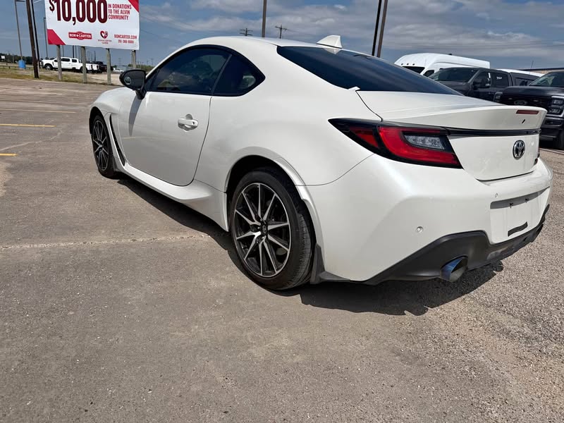 2025 Toyota GR86 - Coupe 2D