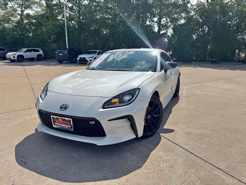 2025 Toyota GR86 - Premium Coupe 2D