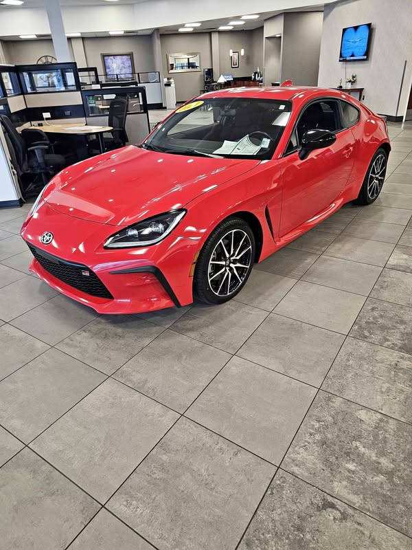 2024 Toyota GR86 - Coupe 2D