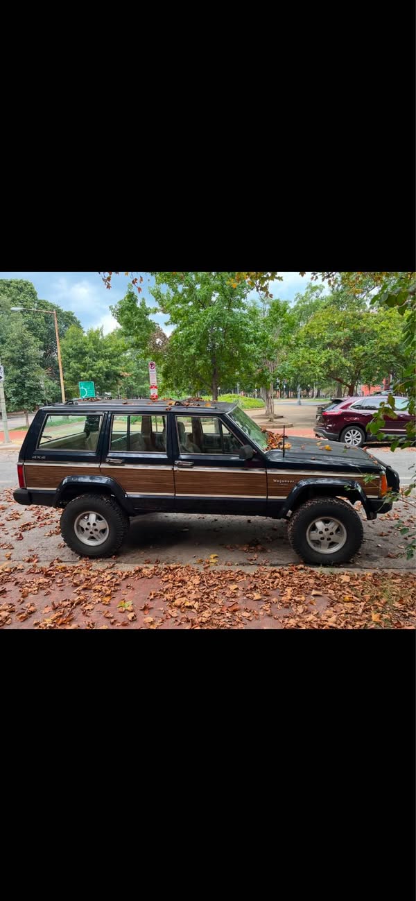 1990 Jeep Wagoneer - Wagoneer Limited