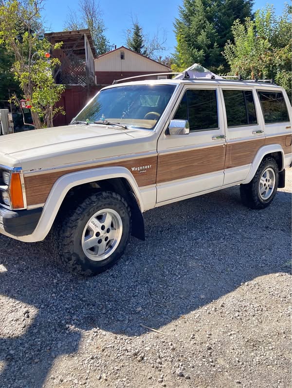 1986 Jeep Wagoneer L - Sport Utility 4D
