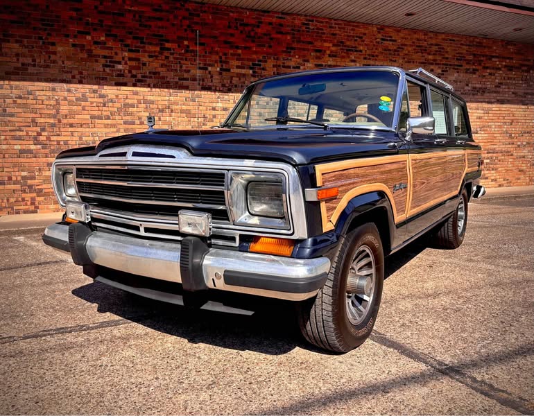 1987 Jeep Grand Wagoneer