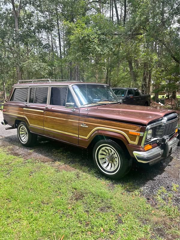 1984 Jeep Grand Wagoneer - Sport Utility 4D