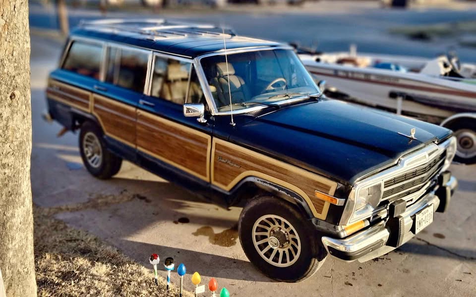 1988 Jeep Grand Wagoneer L - Sport Utility 4D