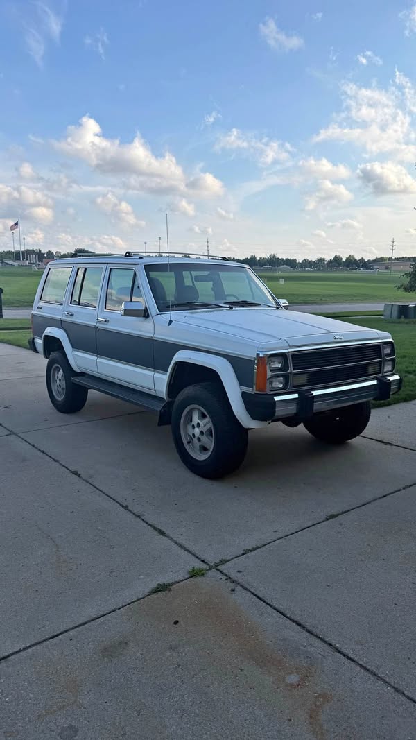 1989 Jeep Cherokee Wagoneer