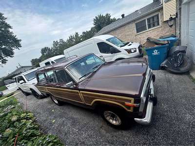 1987 Jeep Grand Wagoneer