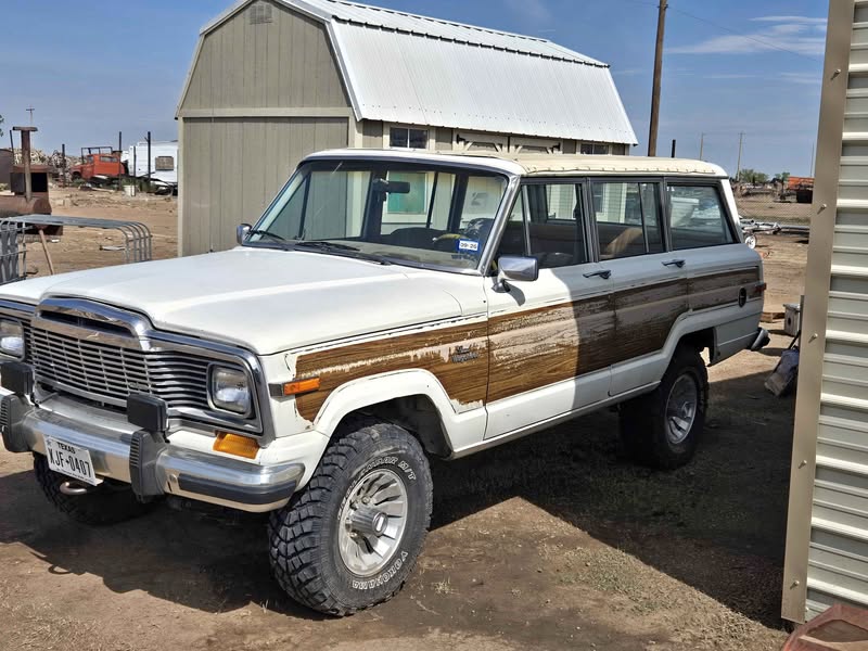 1984 Jeep Grand Wagoneer