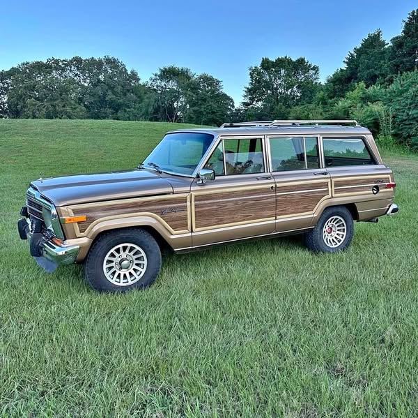 1988 Jeep Grand Wagoneer - Sport Utility 4D