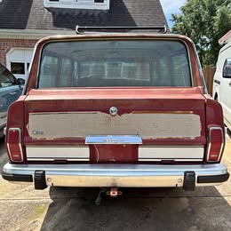 1984 Jeep Grand Wagoneer