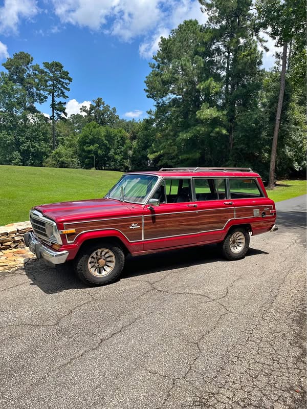 1986 Jeep Grand Wagoneer