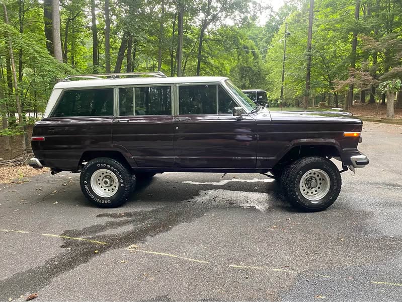 1990 Jeep Grand Wagoneer