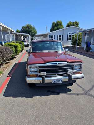 1986 Jeep Grand Wagoneer - 4x4 select track