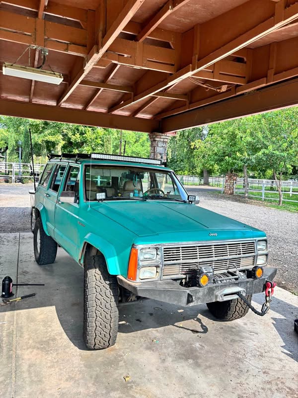1987 Jeep Wagoneer - Sport Utility 4D