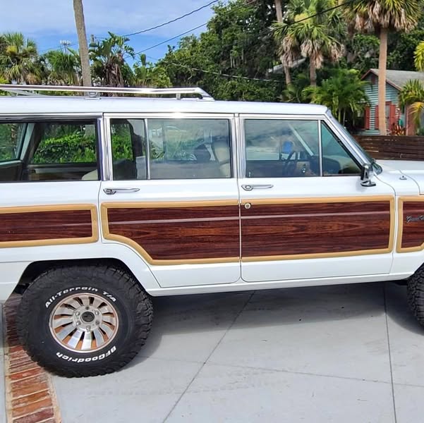 1988 Jeep Grand Wagoneer