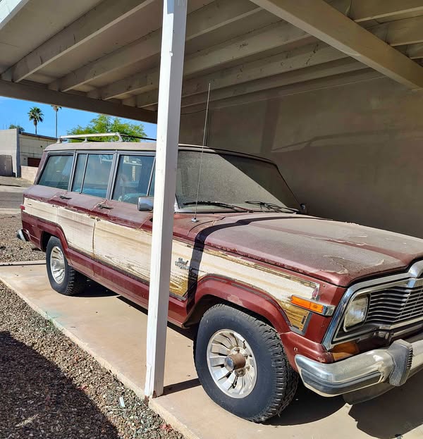 1984 Jeep Grand Wagoneer