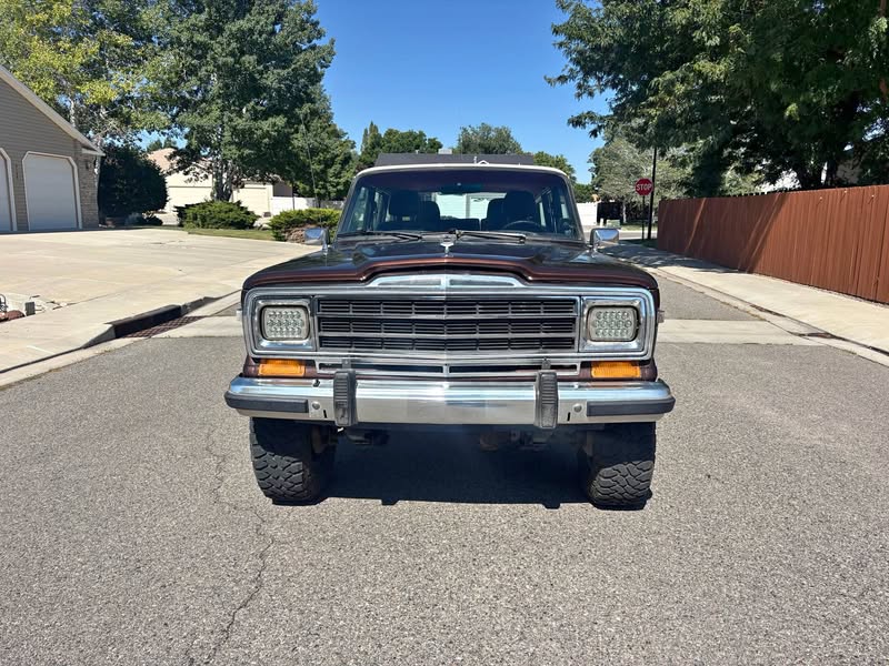 1989 Jeep Grand Wagoneer