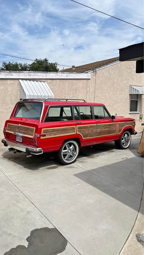 1987 Jeep Grand Wagoneer