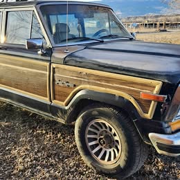 1990 Jeep Grand Wagoneer