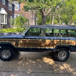 1988 Jeep Grand Wagoneer