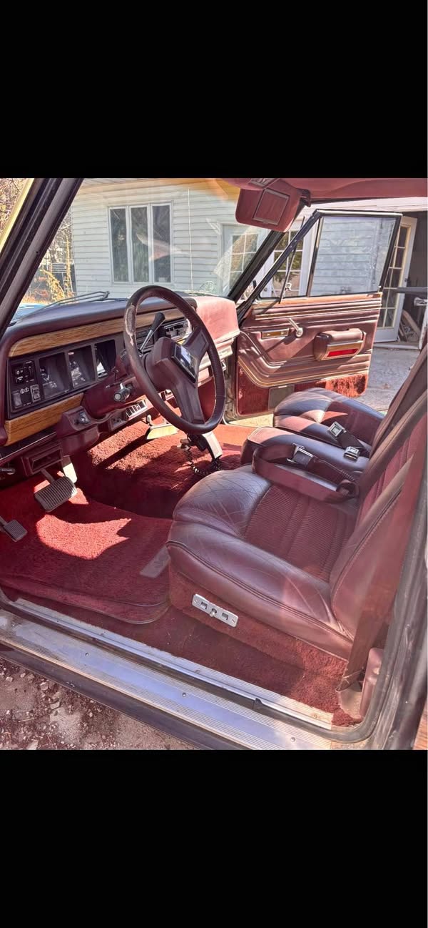 1989 Jeep 4x4 Grand Wagoneer