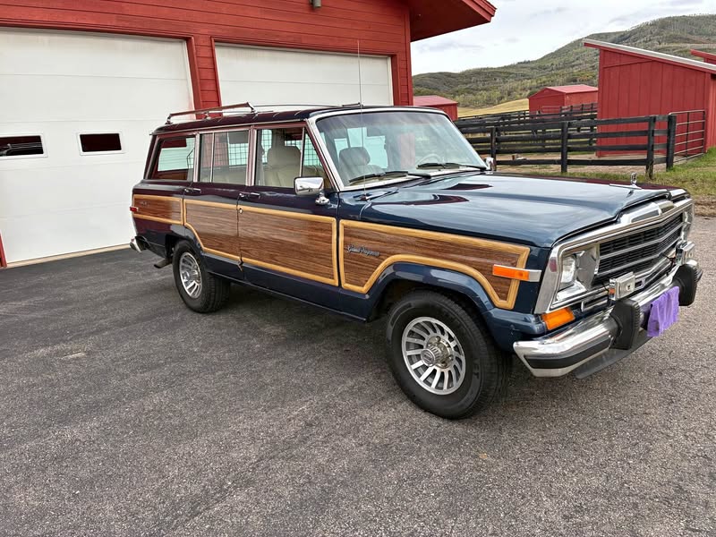 1988 Jeep Grand Wagoneer - Sport Utility 4D