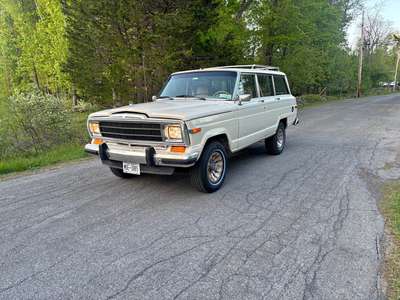1987 Jeep Grand Wagoneer - 4wd