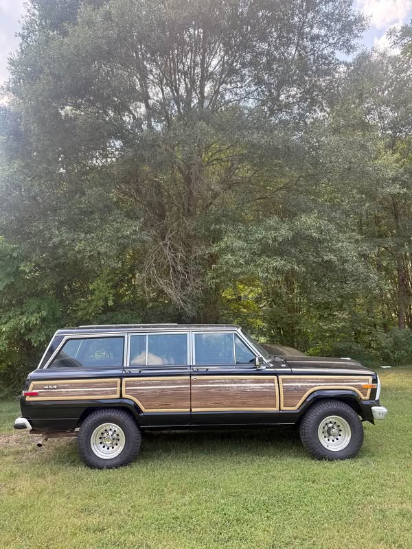 1989 Jeep Grand Wagoneer - Sport Utility 4D