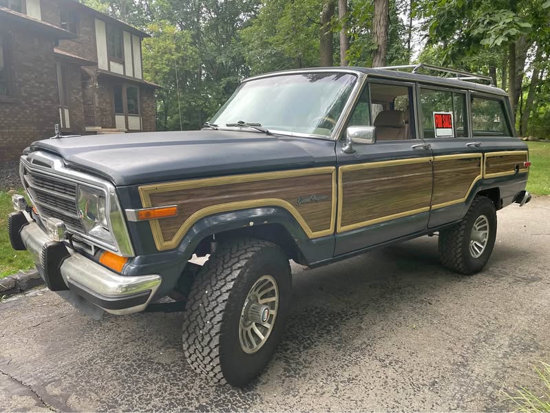 1988 Jeep Grand Wagoneer - Sport Utility 4D