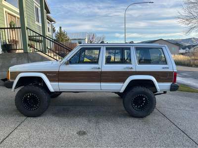 1990 Jeep Wagoneer - Sport Utility 4D