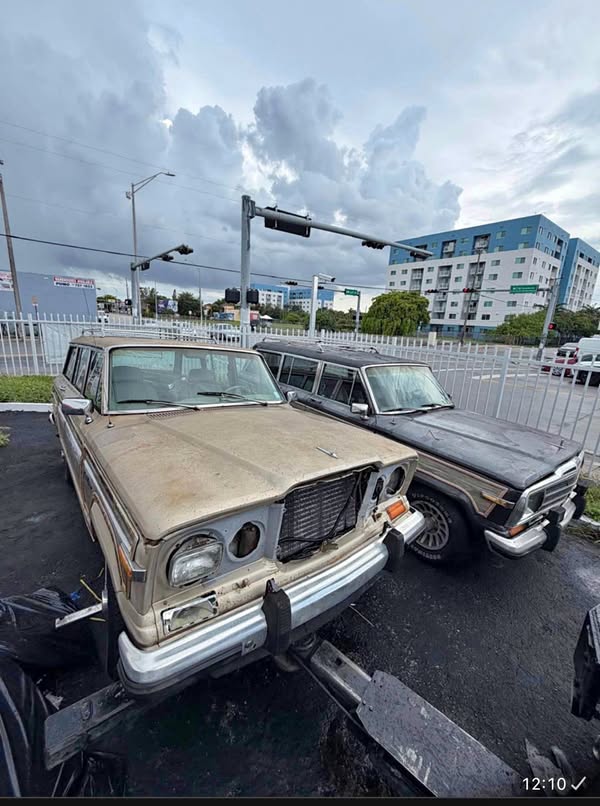 1988 Jeep Wagoneer - Sport Utility 4D