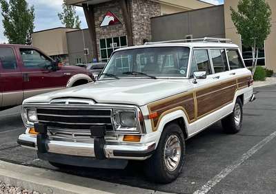1987 Jeep Grand Wagoneer