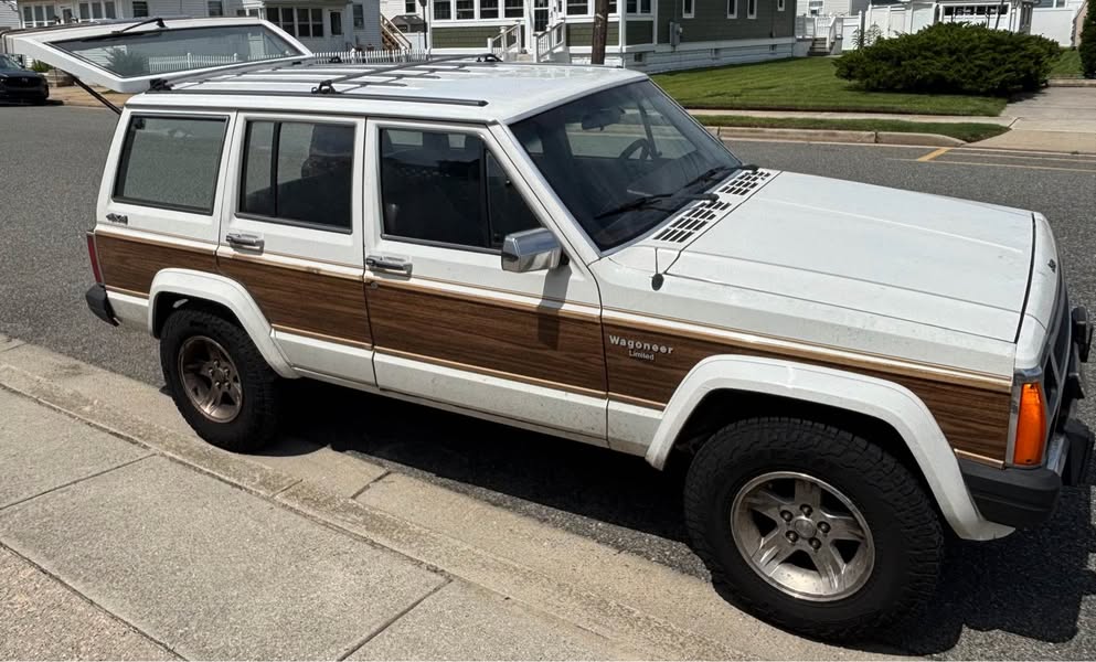 1989 Jeep Wagoneer L - Sport Utility 4D