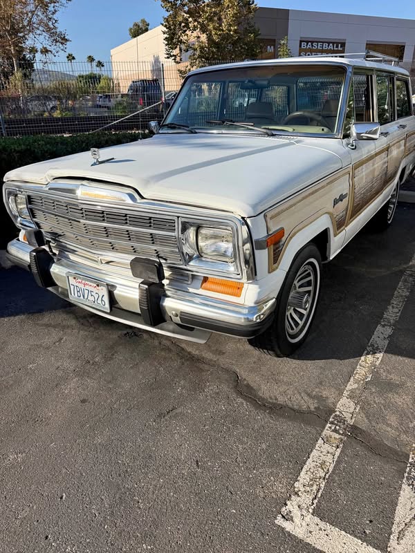 1990 Jeep Wagoneer - Series I Sport Utility 4D