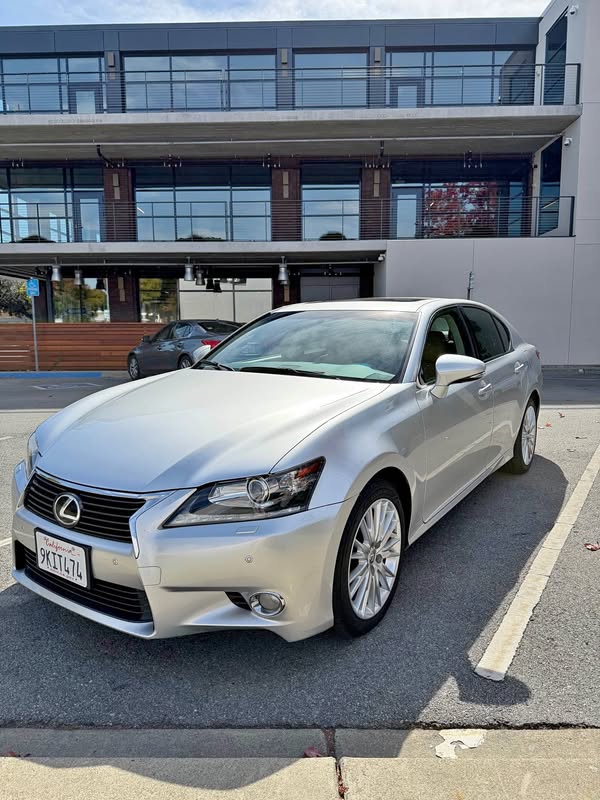 2013 Lexus GS - Luxury\/Premium Package