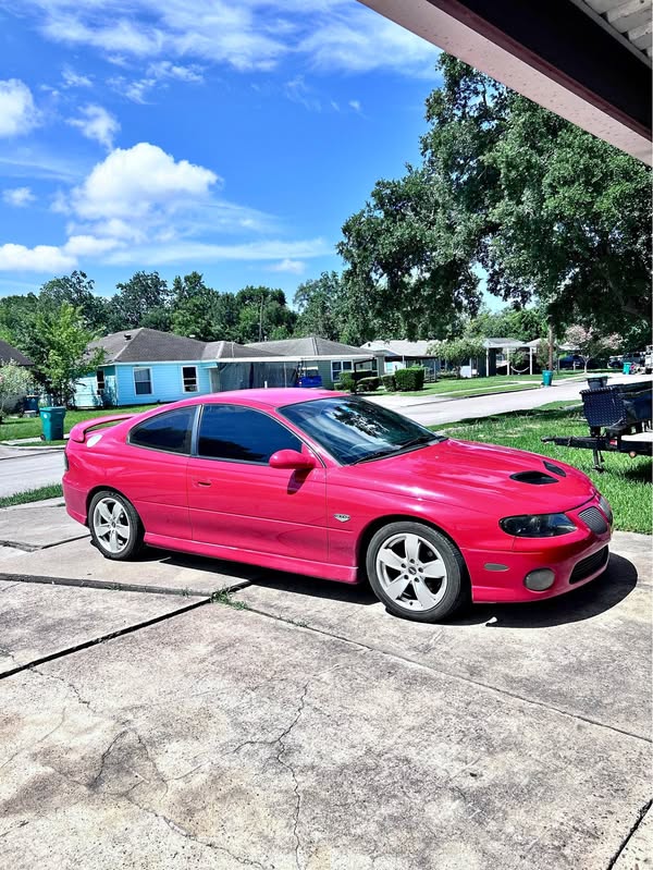 2005 Pontiac GTO - Coupe 2D