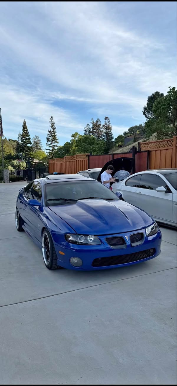 2004 Pontiac GTO - Coupe 2D