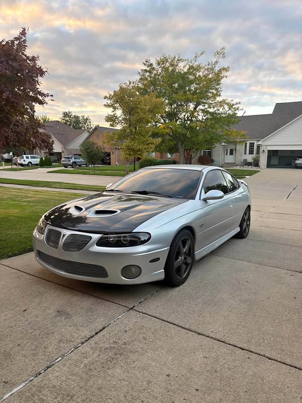 2004 Pontiac GTO - Coupe 2D