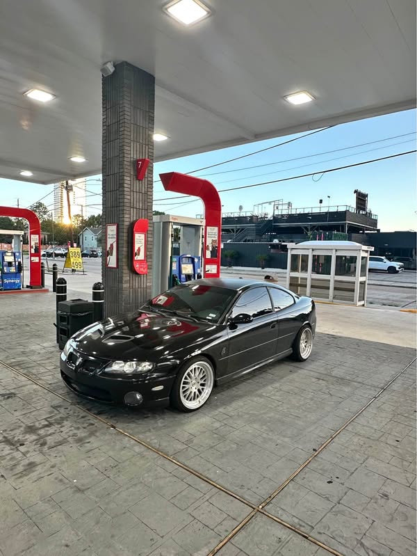 2005 Pontiac GTO - Coupe 2D