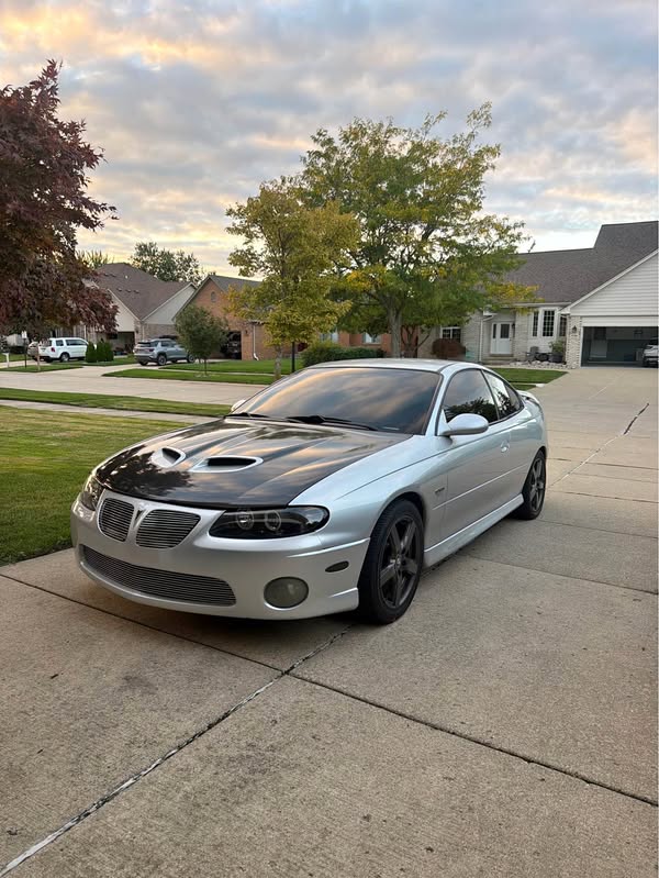 2004 Pontiac GTO - Coupe 2D
