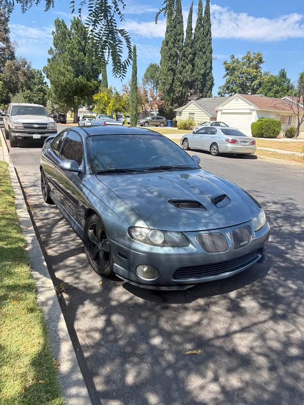 2005 Pontiac GTO - Coupe 2D
