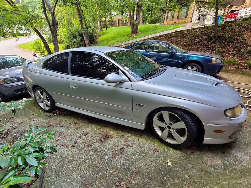 2005 Pontiac GTO - Coupe 2D