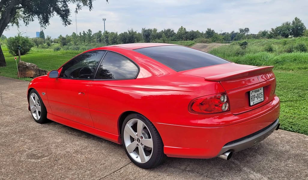 2005 Pontiac GTO - Coupe 2D