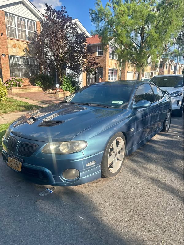 2004 Pontiac GTO - Coupe 2D