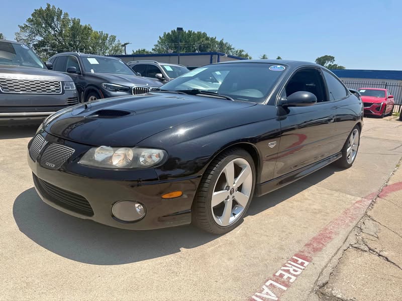 2005 Pontiac GTO - Coupe 2D