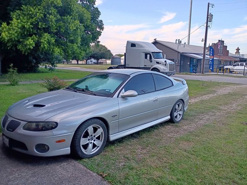 2006 Pontiac GTO - Coupe 2D