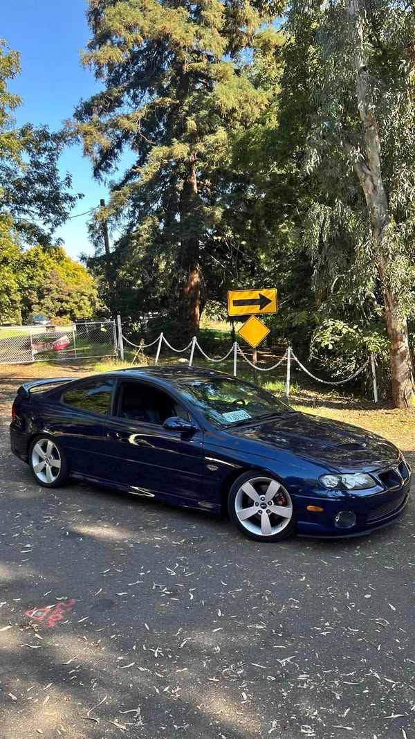 2005 Pontiac GTO - Coupe 2D