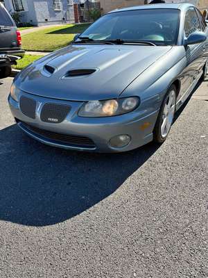 2005 Pontiac GTO - Coupe 2D